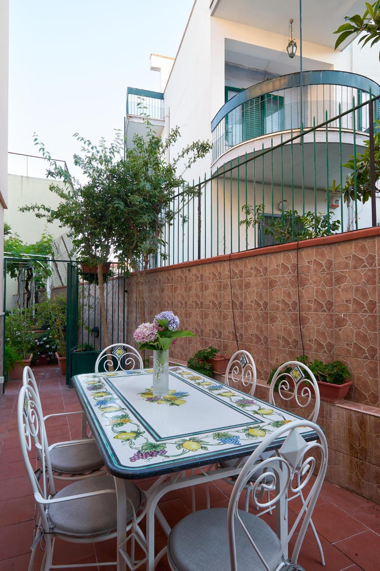 Casa Vacanze Il Gatto Rosso Trecase Exterior photo