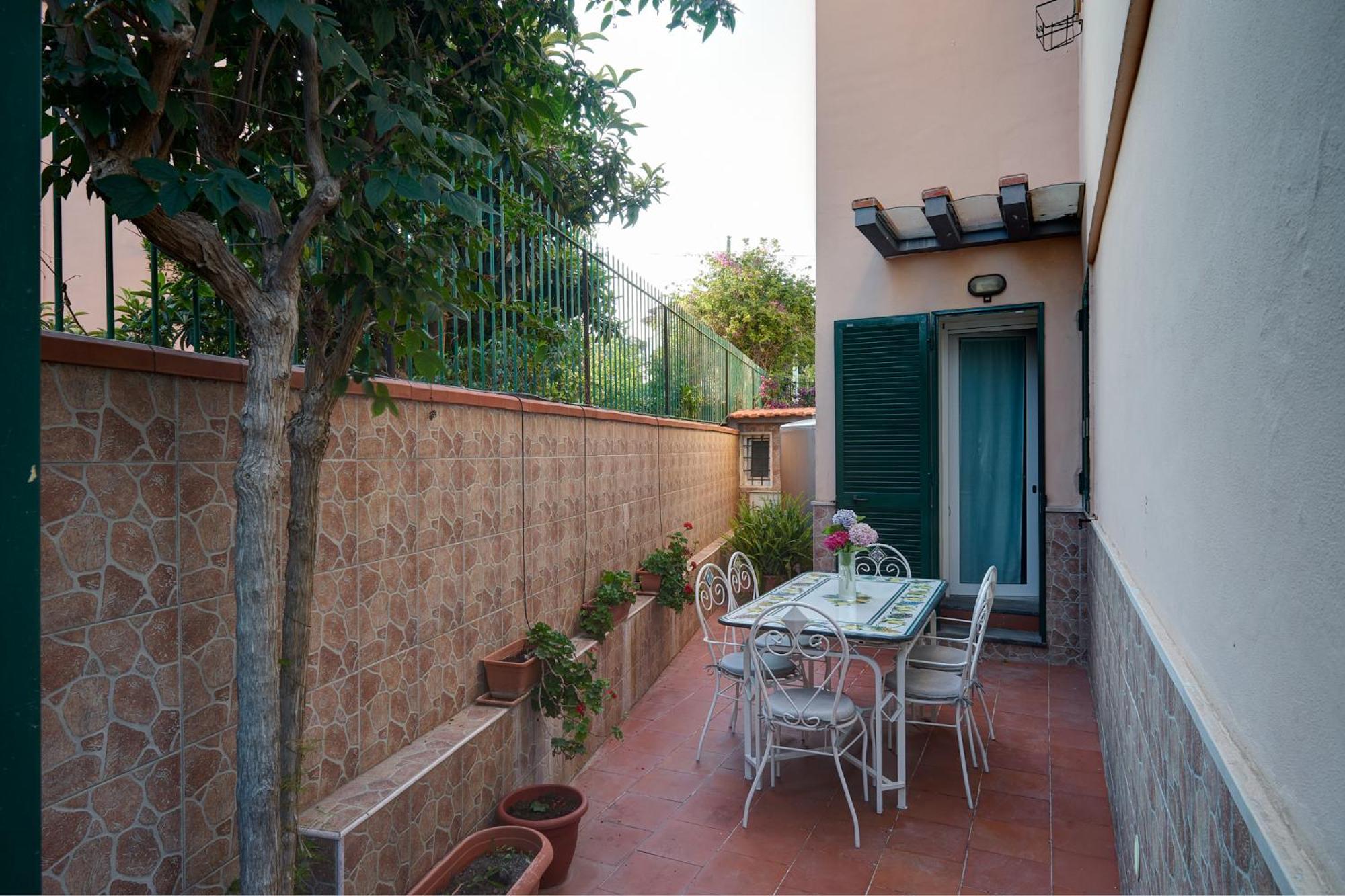 Casa Vacanze Il Gatto Rosso Trecase Exterior photo